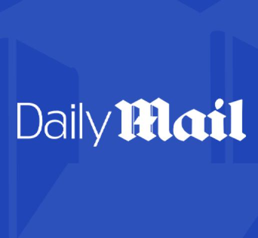 Британская Daily Mail о «суровой качалке» в Гидропарке