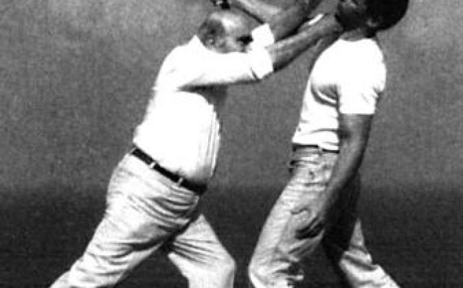 Krav Maga: The Israeli Special Services Contact Fighting Style