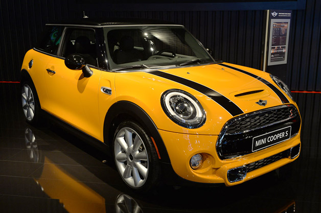Пятидверный вариант MINI Cooper появится в продаже нынешней осенью