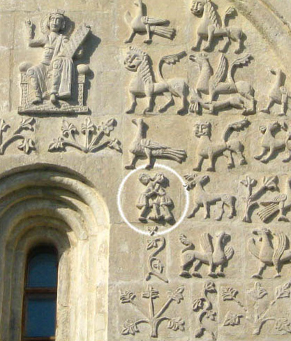 фрагмент южного фасада собора дмитрия Солунского в Городе Владимире (1193-1197гг) - изображение борцов на поясах